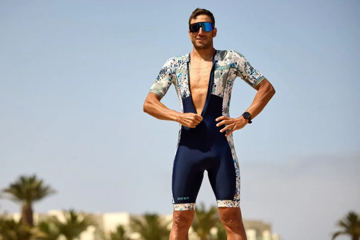 Zone3 - Men's Activate  Revolution II Short Sleeve Trisuit - Sand Storm